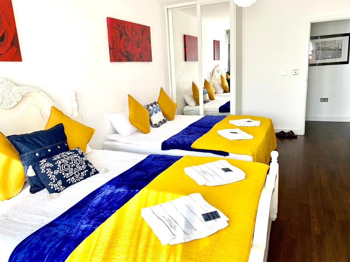 2-Bedrooms Modern Apartment Next To Velodrome, Lounge, Balcony, Parking, Abba London Exteriör bild