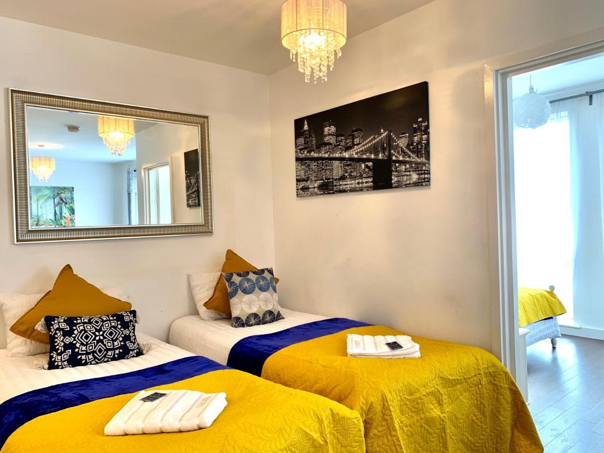 2-Bedrooms Modern Apartment Next To Velodrome, Lounge, Balcony, Parking, Abba London Exteriör bild
