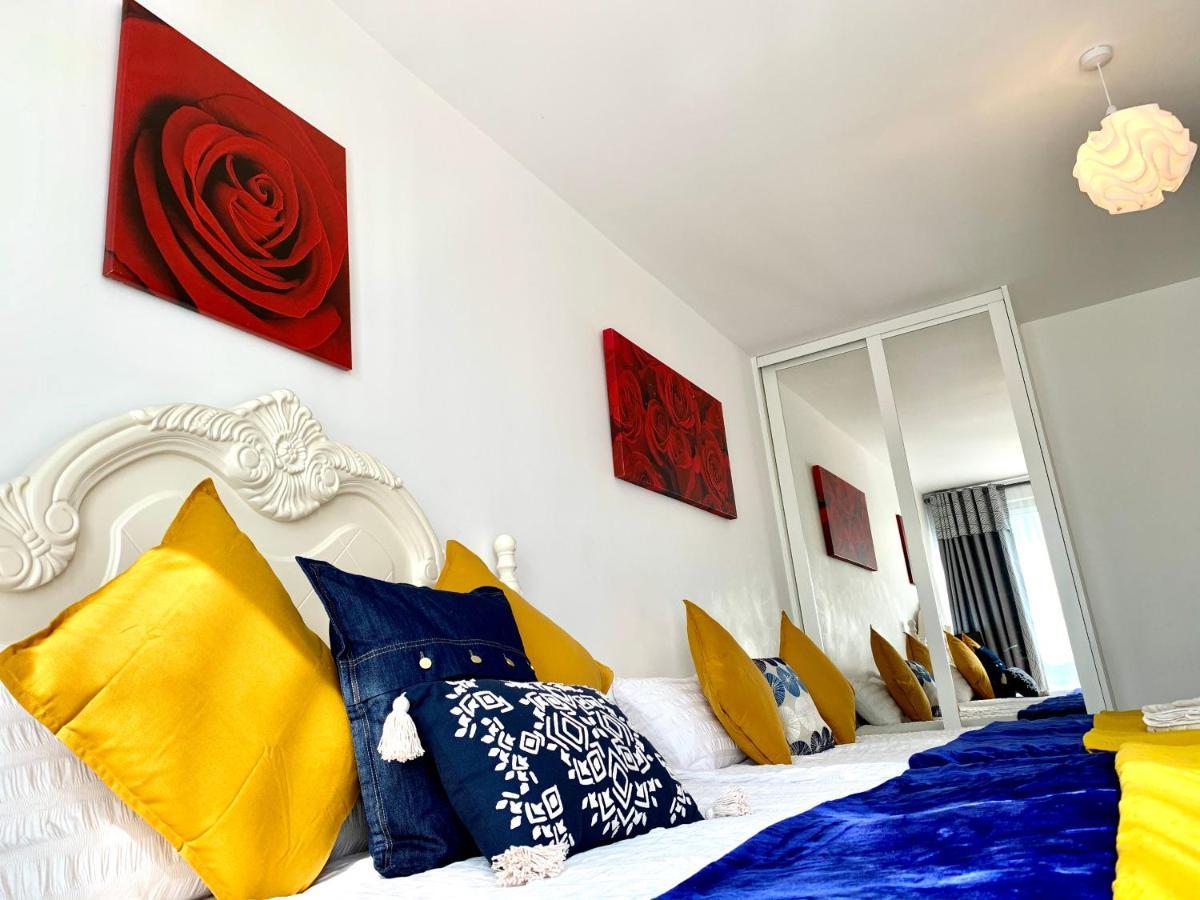 2-Bedrooms Modern Apartment Next To Velodrome, Lounge, Balcony, Parking, Abba London Exteriör bild