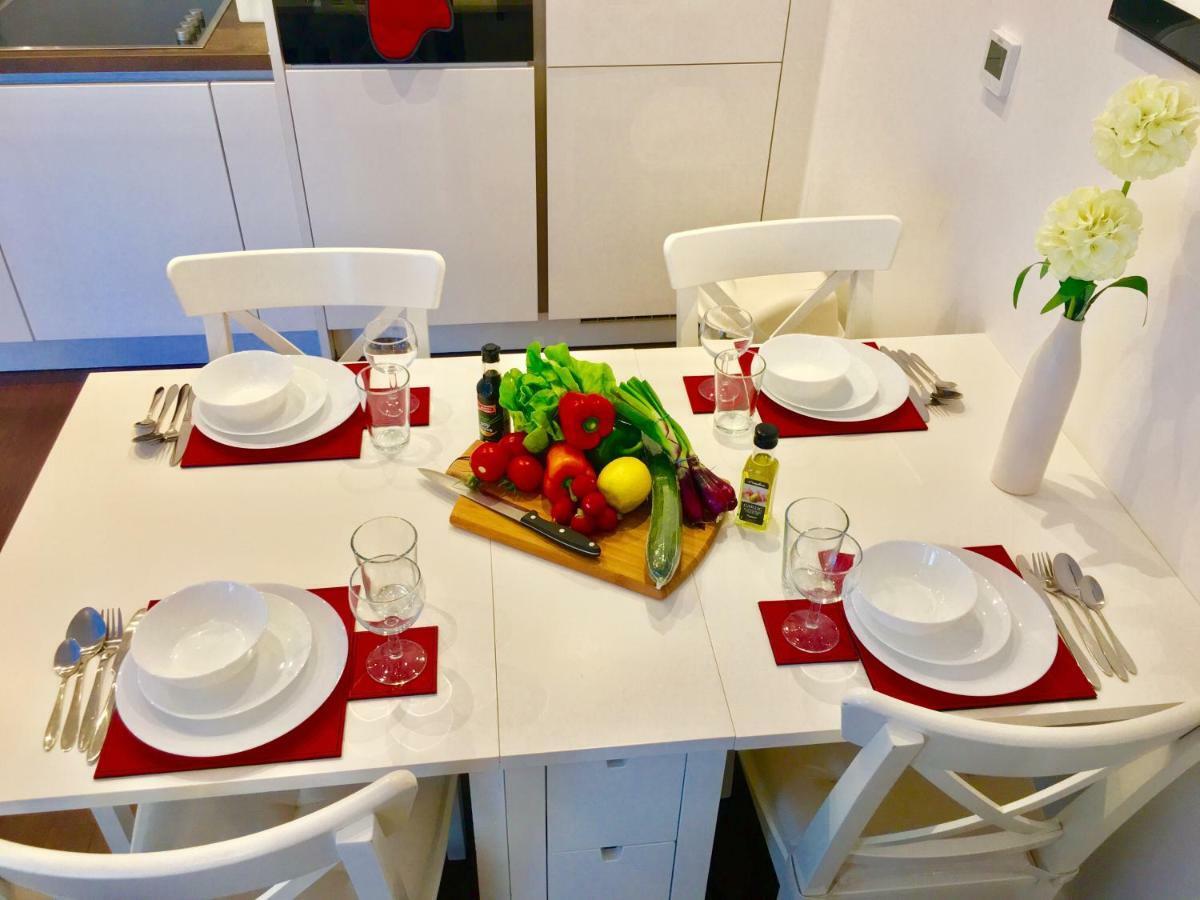 2-Bedrooms Modern Apartment Next To Velodrome, Lounge, Balcony, Parking, Abba London Exteriör bild