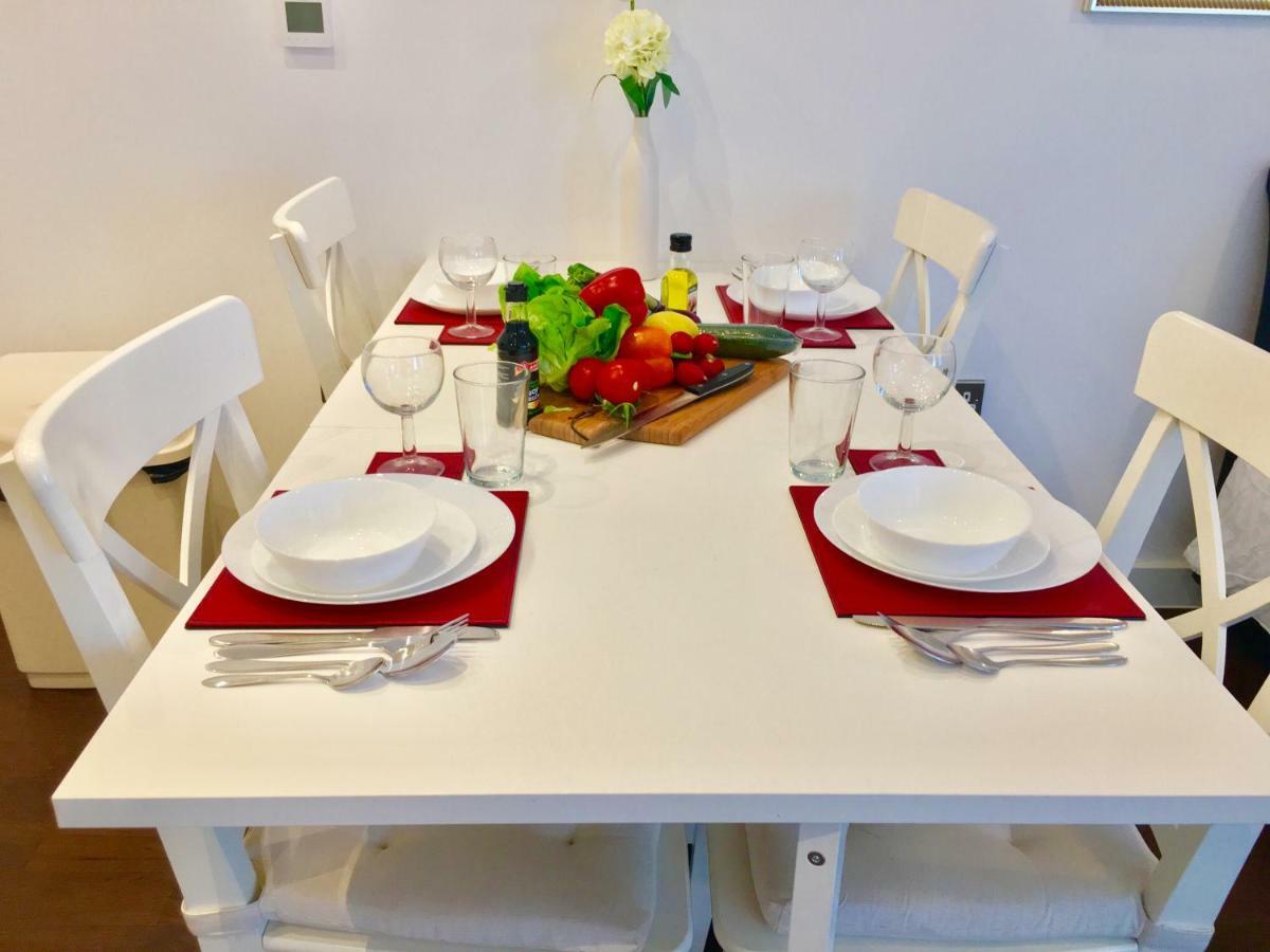 2-Bedrooms Modern Apartment Next To Velodrome, Lounge, Balcony, Parking, Abba London Exteriör bild